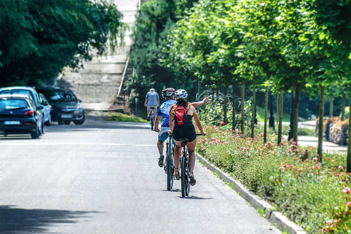 pexels-photomix-company-172484 Radfahrer überholen: Kaum ein Autofahrer macht es richtig