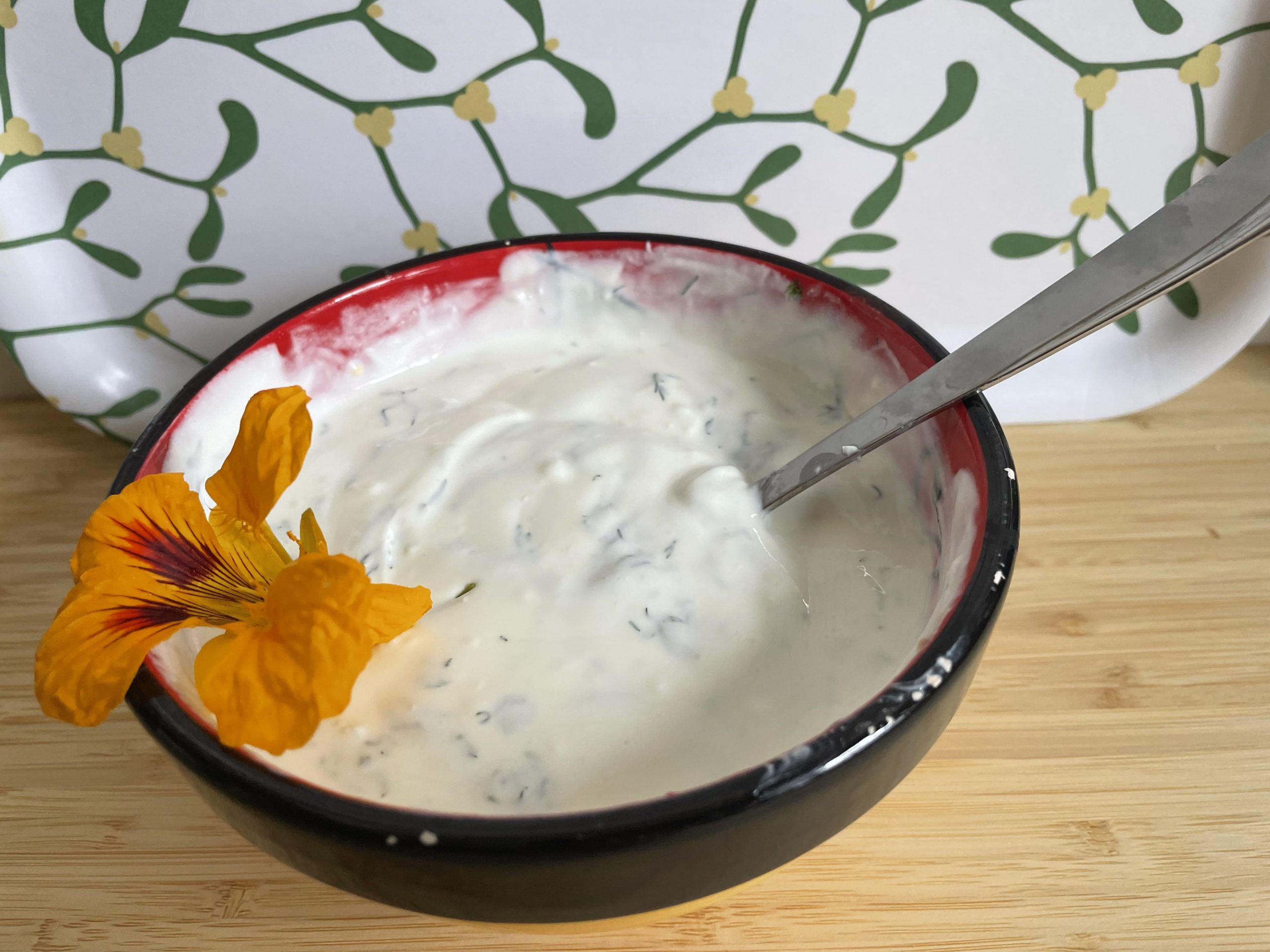 Knoblauchsauce – Dip – Joghurt – Sauerrahm – Dill Rezept Knoblauchsauce mit Joghurt und Sauerrahm